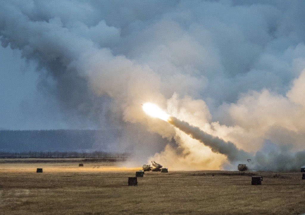   M142 HIMARS   ,  