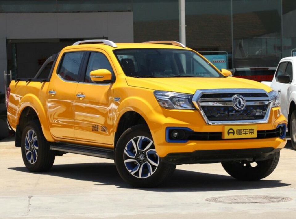  $39 000    450 : Nissan Navara     ()