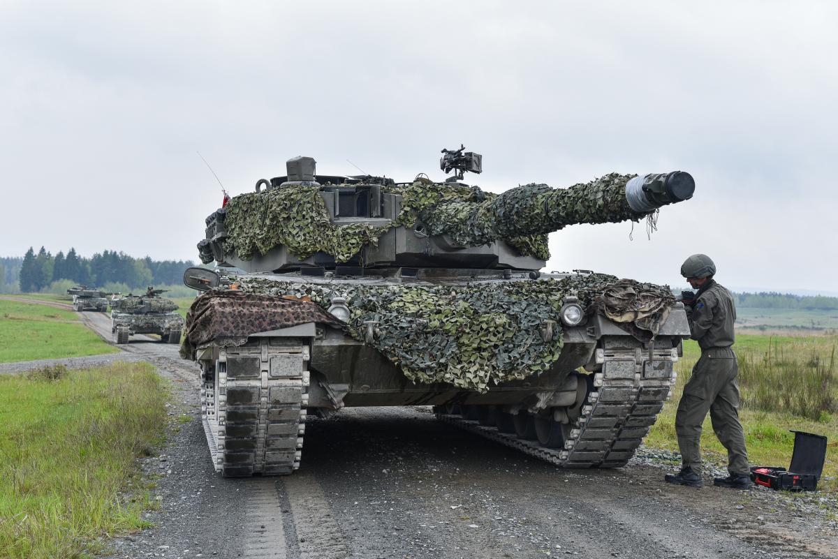  :    Leopard 2A4  4    ,  DeepState ()