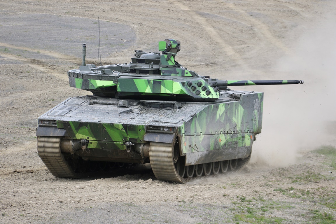     1000   CV90,  