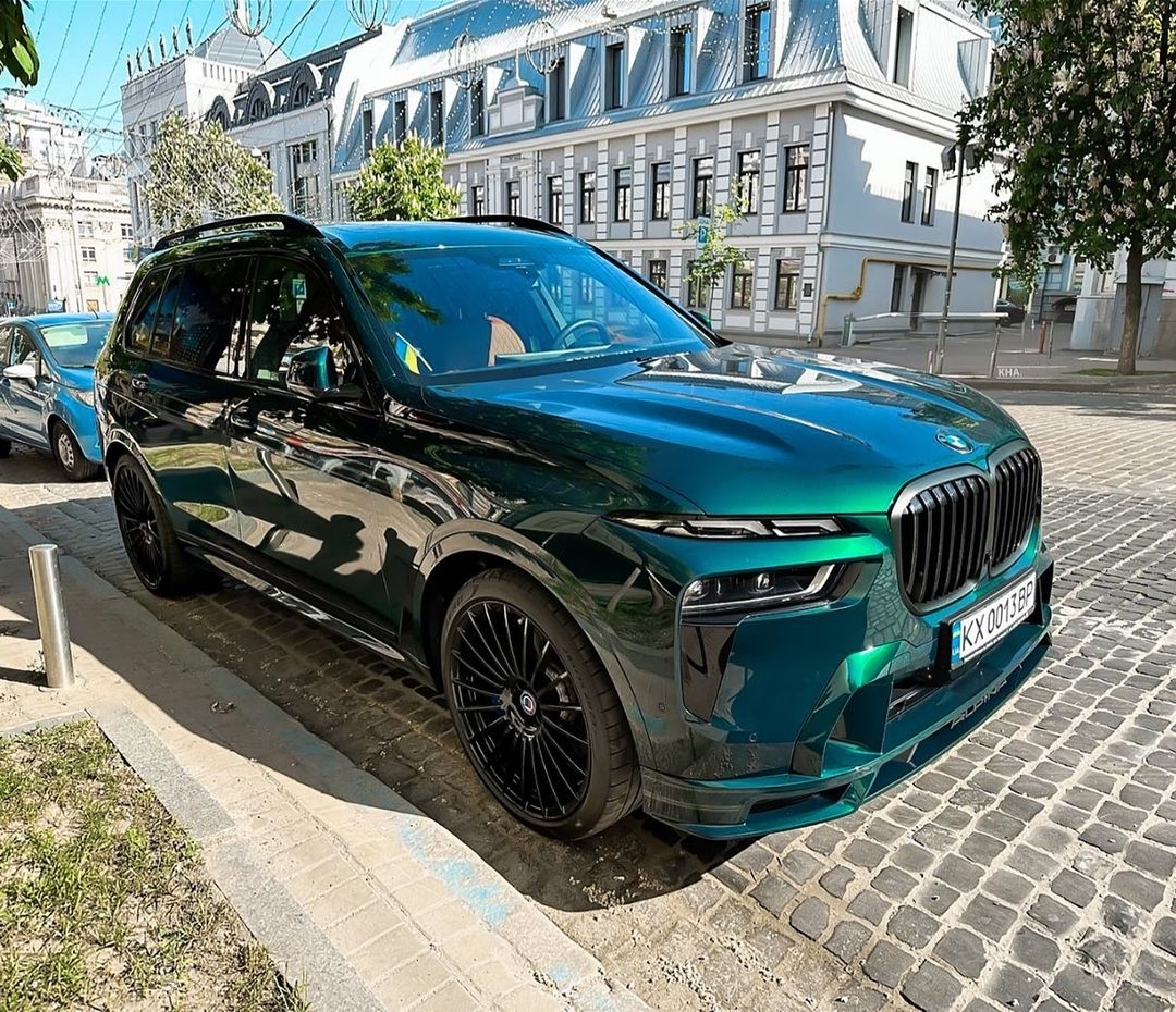       BMW  200 000  ()