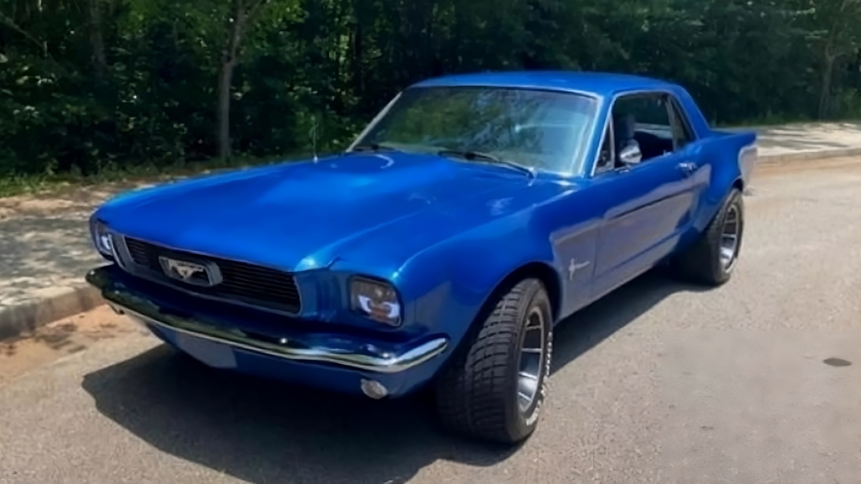      Ford Mustang 60- ()