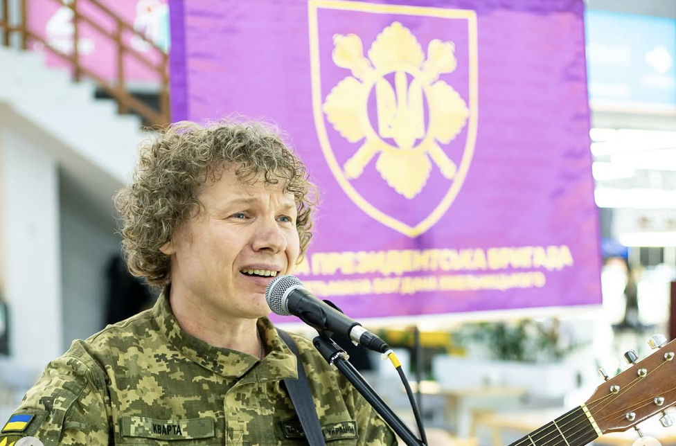 Известный певец вышел на связь после мобилизации ТЦК: где он служит (фото)