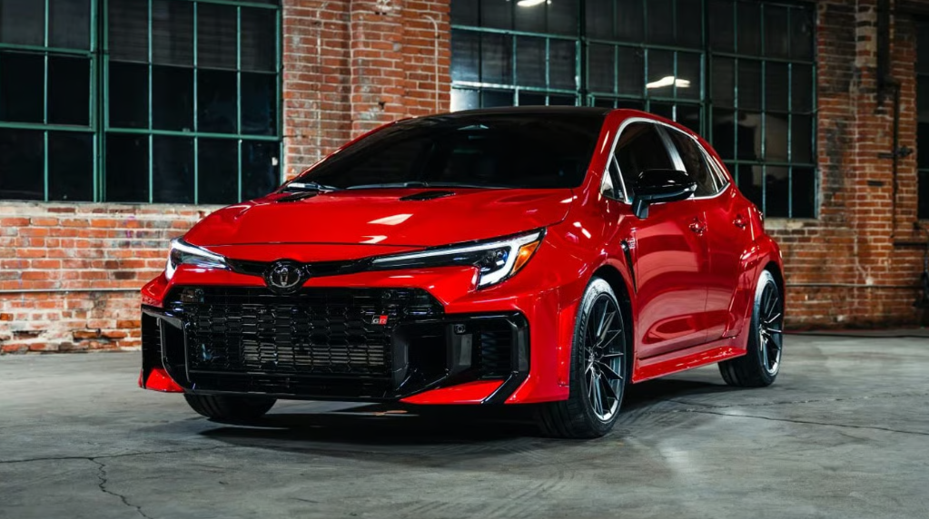 Лучшие автомобили 2025 года для украинцев: бюджетные, легкие в ремонте и долговечные