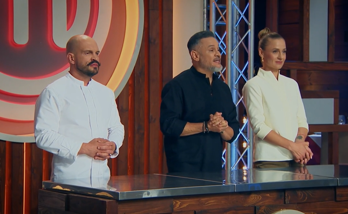 "МастерШеф 16" выпуск 13: после "сюрприза" судей на "битве черных" четверо вернули фартуки — кто покинул шоу