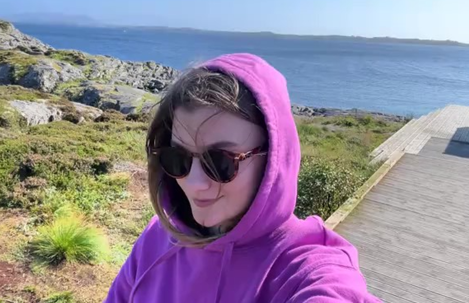 "Делает все": беженка из Украины назвала лучшую страну для переезда (фото)