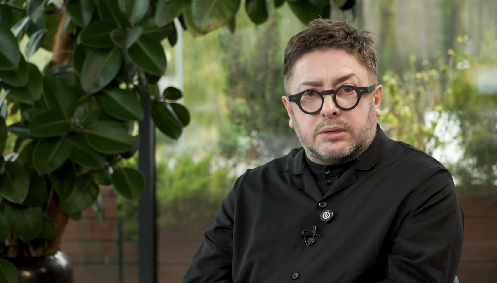 "Я не жалею": Суханов о выезде за границу, поддержке Темляка и интервью с Ротару (видео)