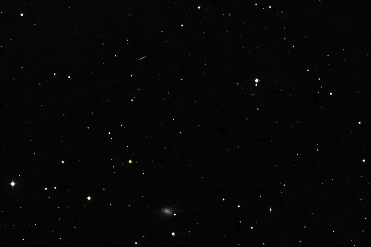 Весит в 450 тысяч раз больше Солнца: в соседней галактике скрывается опасный объект