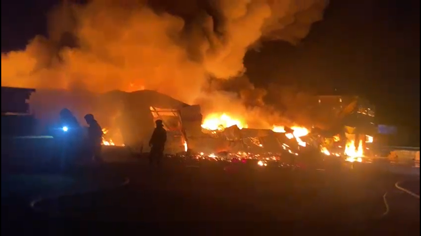 Масштабный пожар в Подмосковье: в Одинцово загорелся склад, – соцсети  (фото, видео)