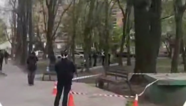 У Хмельницькому сталася стрілянина: її міг влаштувати військовий, — ЗМІ (відео)