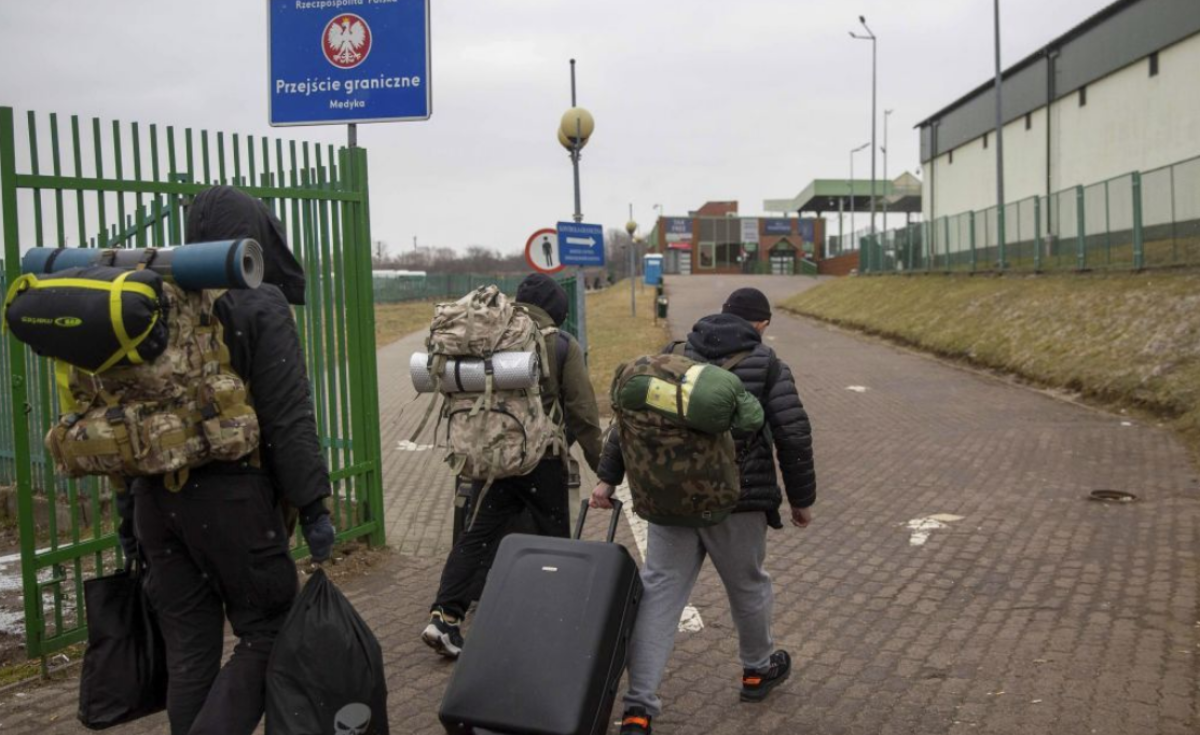 Только при одном условии: может ли снятый с учета человек выехать за границу