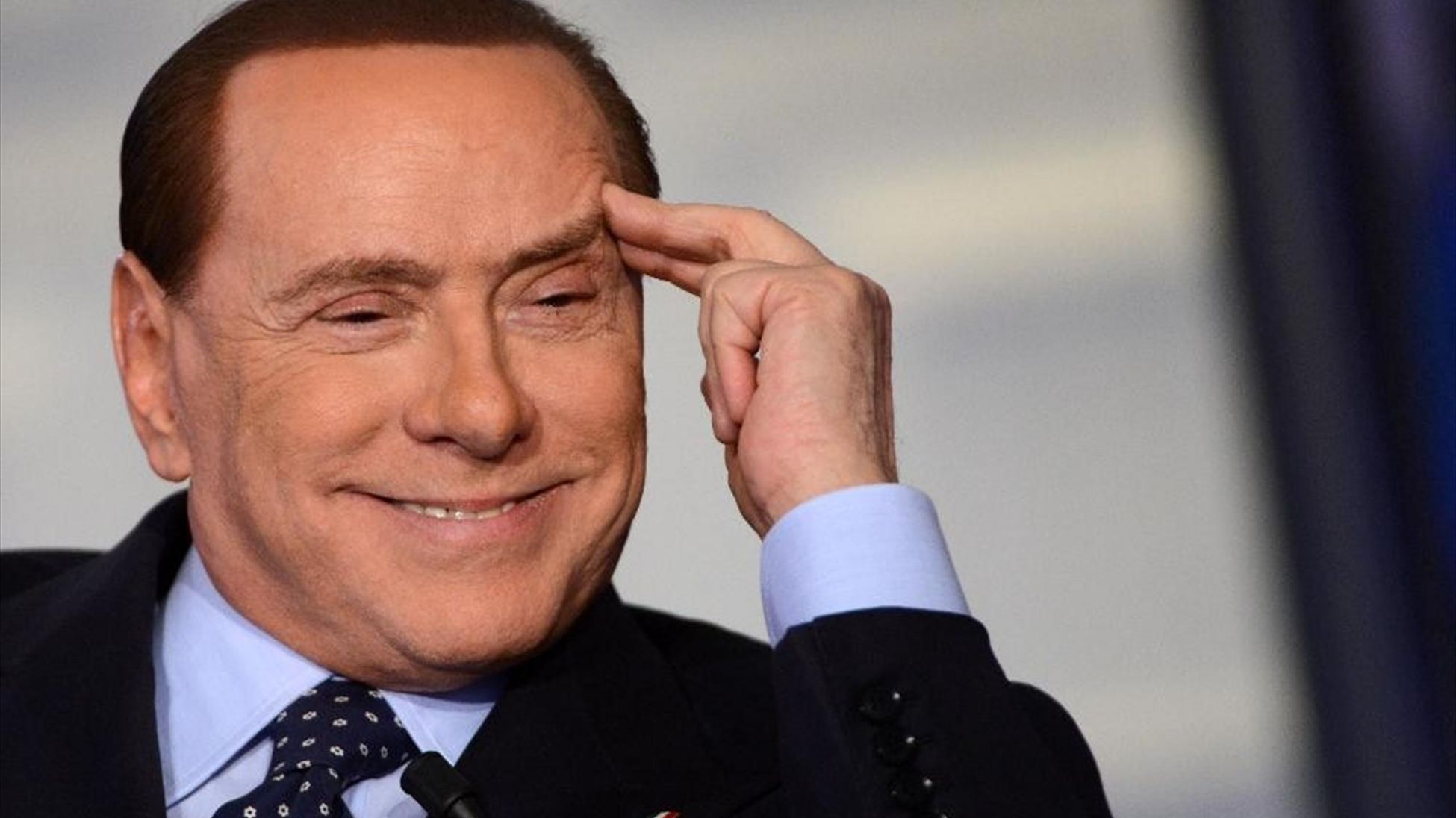 Имя берлускони 7 букв. Сильвио Берлускони. Премьер-министр Италии Сильвио Берлускони. Премьер-министр Италии с 2001 Сильвио Берлускони. Сильвио Берлускони 2022.