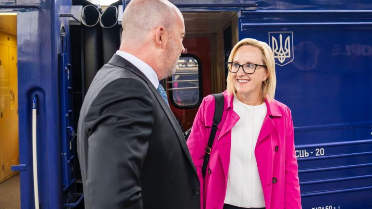 Посол США в Україні піде у відставку через розбіжності з Трампом, — FT