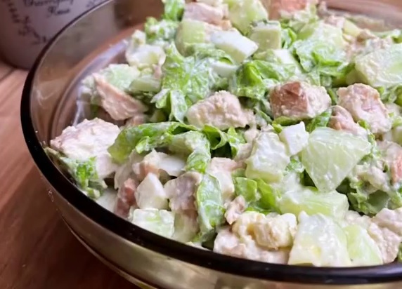 Салат «Пьемонтский» с курицей, грибами и оливками | Рецепты с фото