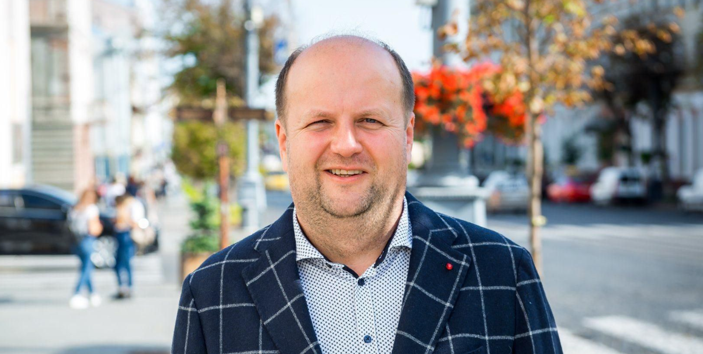 Співак Віктор Бронюк, який полишив службу в ЗСУ, прокоментував ситуацію