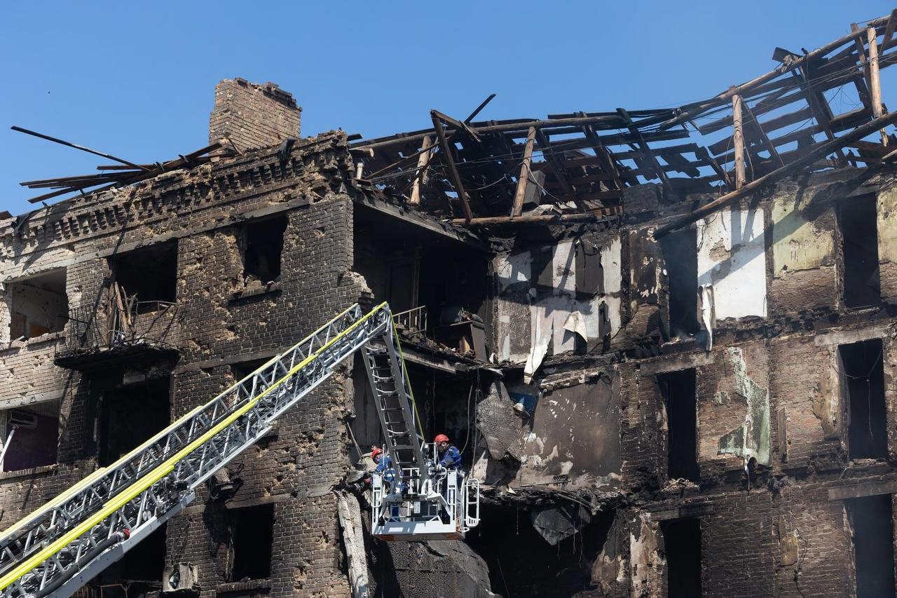 Двоє загиблих, 87 постраждалих: в Києві зросла кількість жертв російської атаки 24 травня