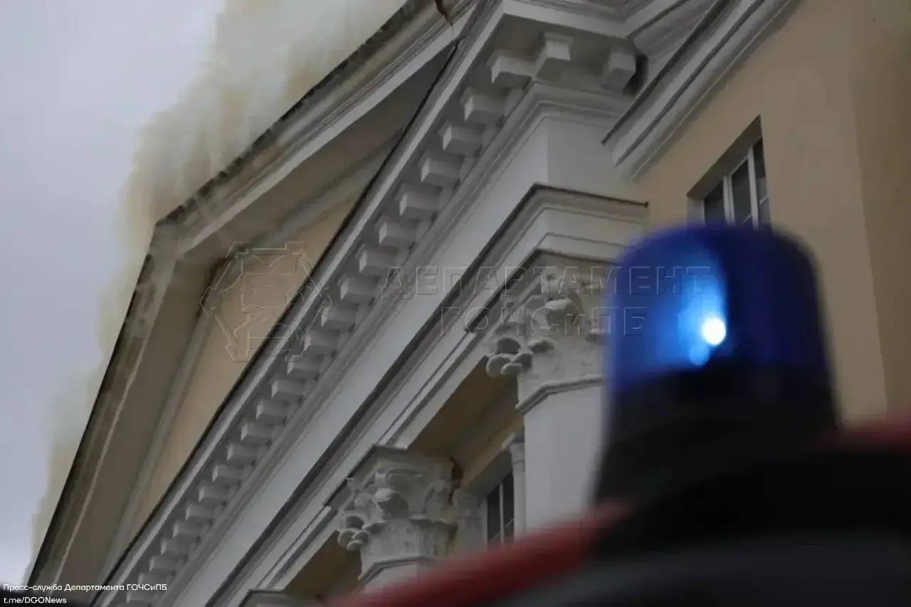 У військовому училищі в Москві виникла пожежа: що відомо