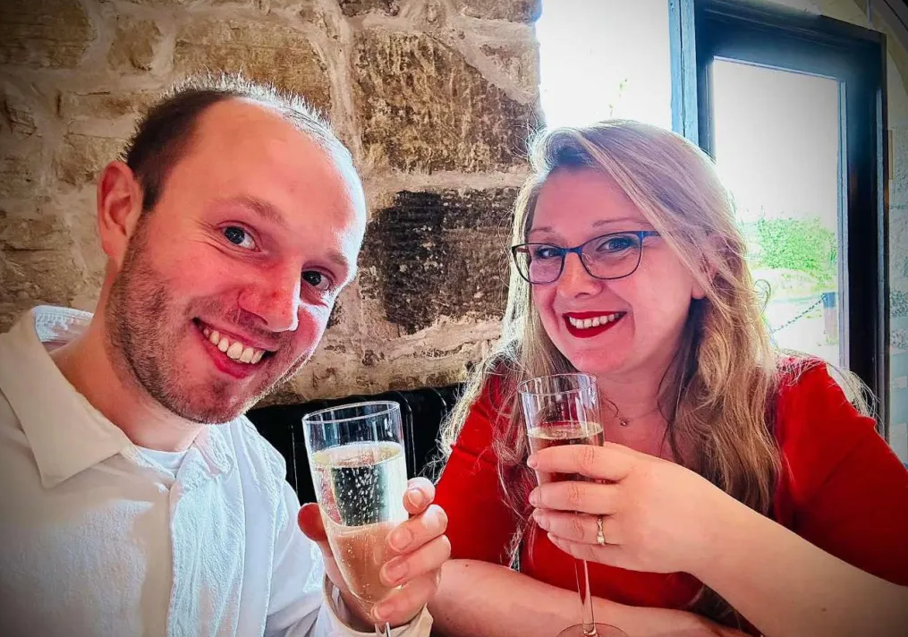 Жінка рахувала дні до весілля, а потім дізналась огидну правду про нареченого (фото)