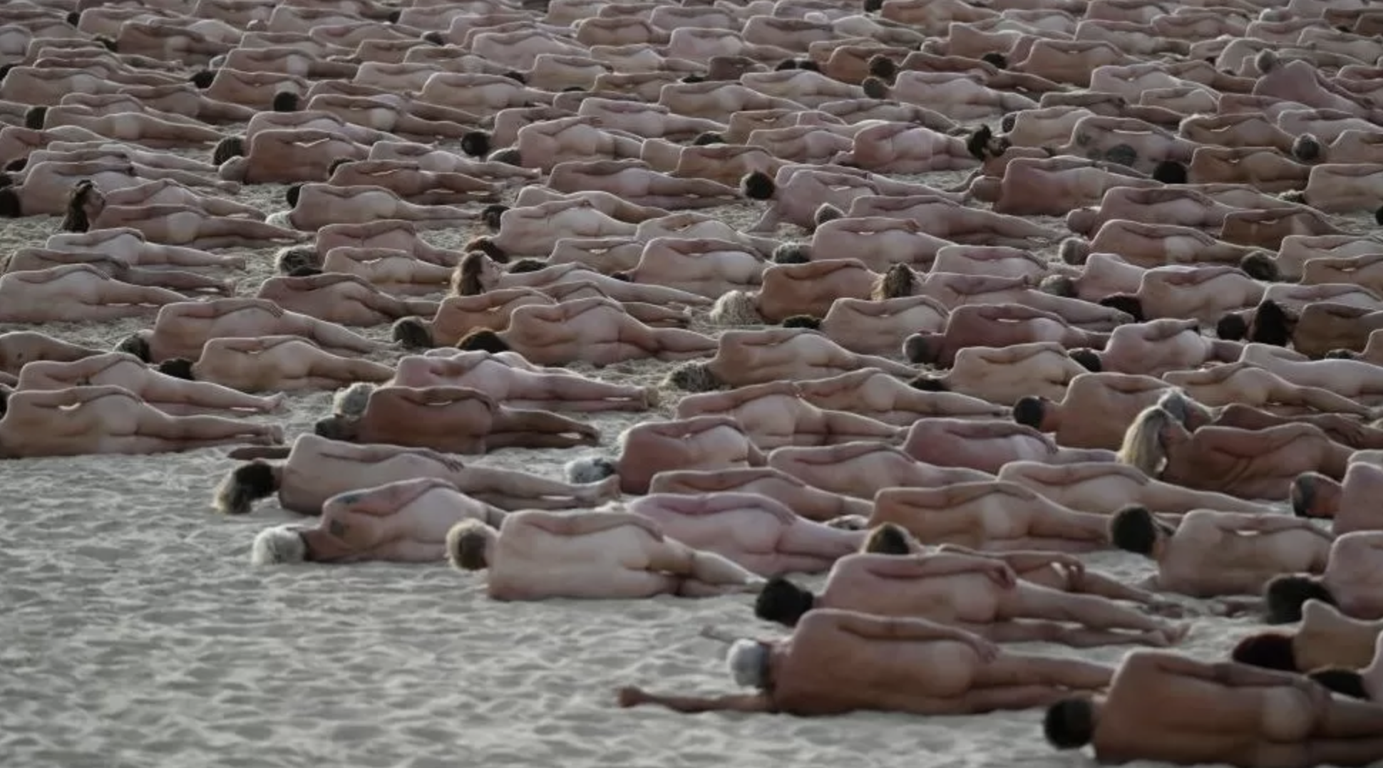 где есть пляжи с голыми людьми фото 24