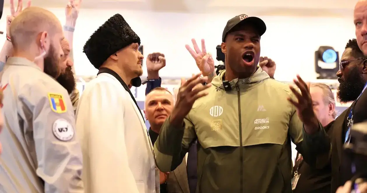 Бой Усик — Дюбуа: где смотреть и какие коэффициенты на боксеров