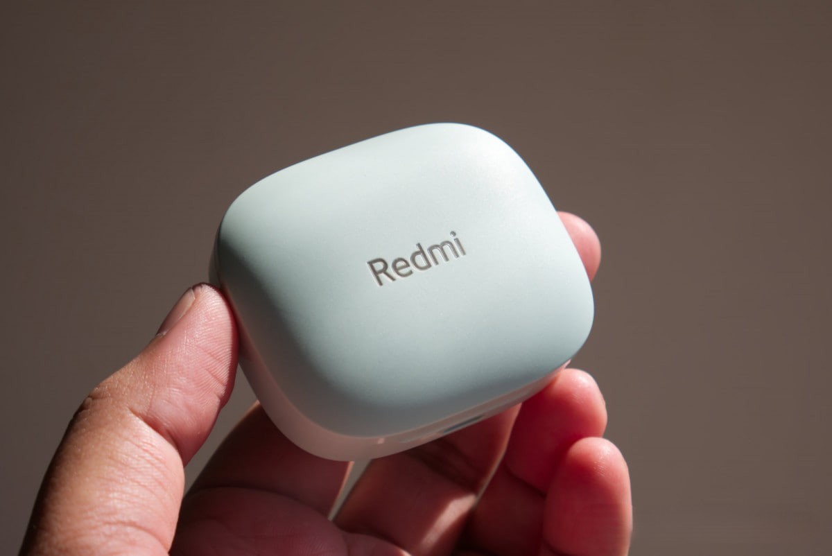 Недорогі навушники з шумопоглинанням: розкрито деталі про новинку Xiaomi (фото)