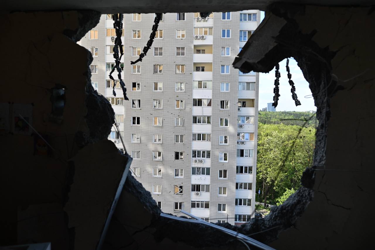 Евакуація з Києва: очільник МВС відповів, чи потрібно їхати з міста