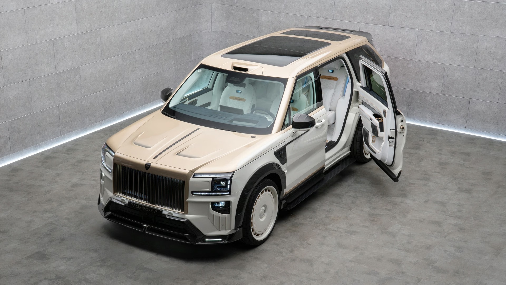 Двері як у Rolls-Royce і 1400 сил: презентовано екстравагантний кросовер Zeekr (фото)