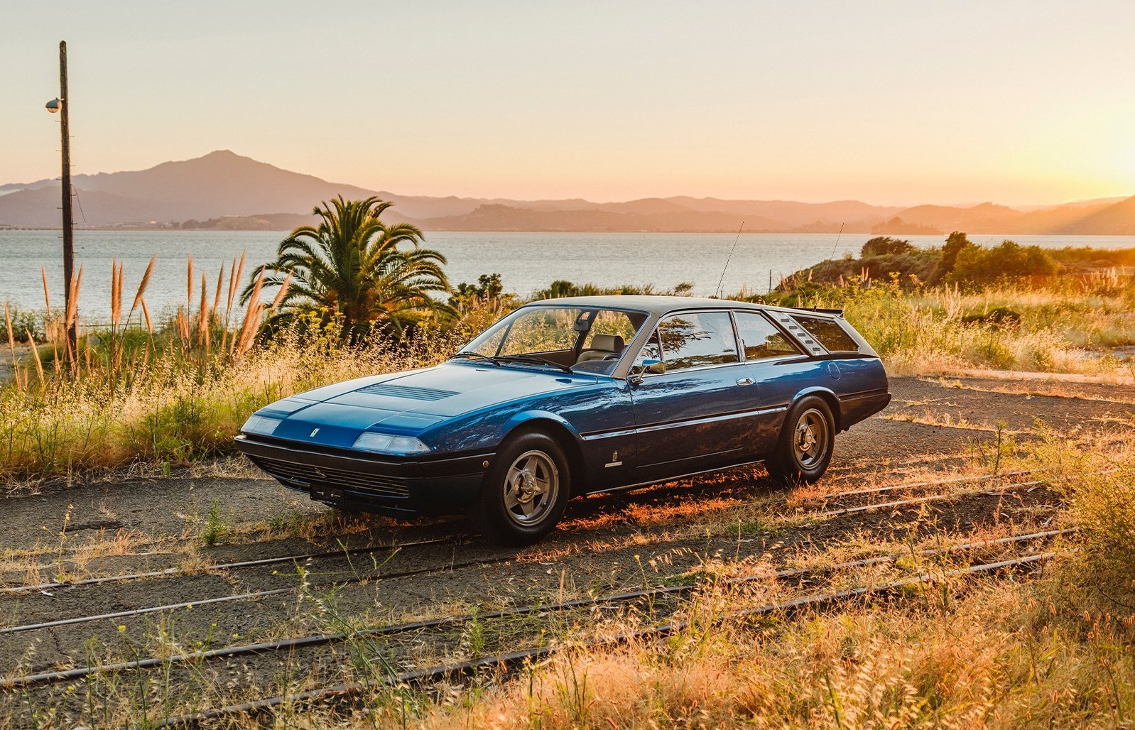Сімейний суперкар: незвичний універсал Ferrari 70-х виставили на продаж (фото)