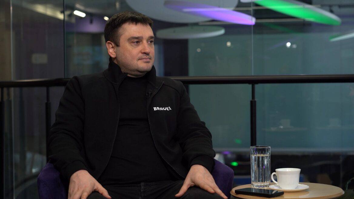 Робить табличку і каже, хто виграє: законопроєкти та рішення Кабміну оцінює штучний інтелект