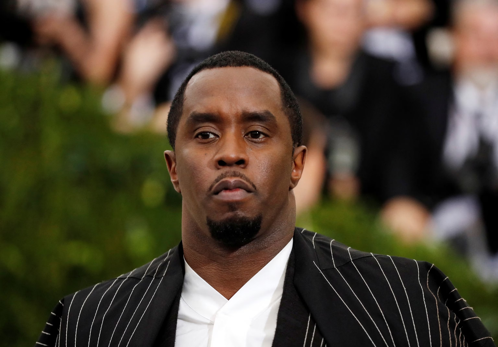 Скандал в Голливуде: рэпера Puff Daddy обвиняют в сутнерстве и сексуальном насилии