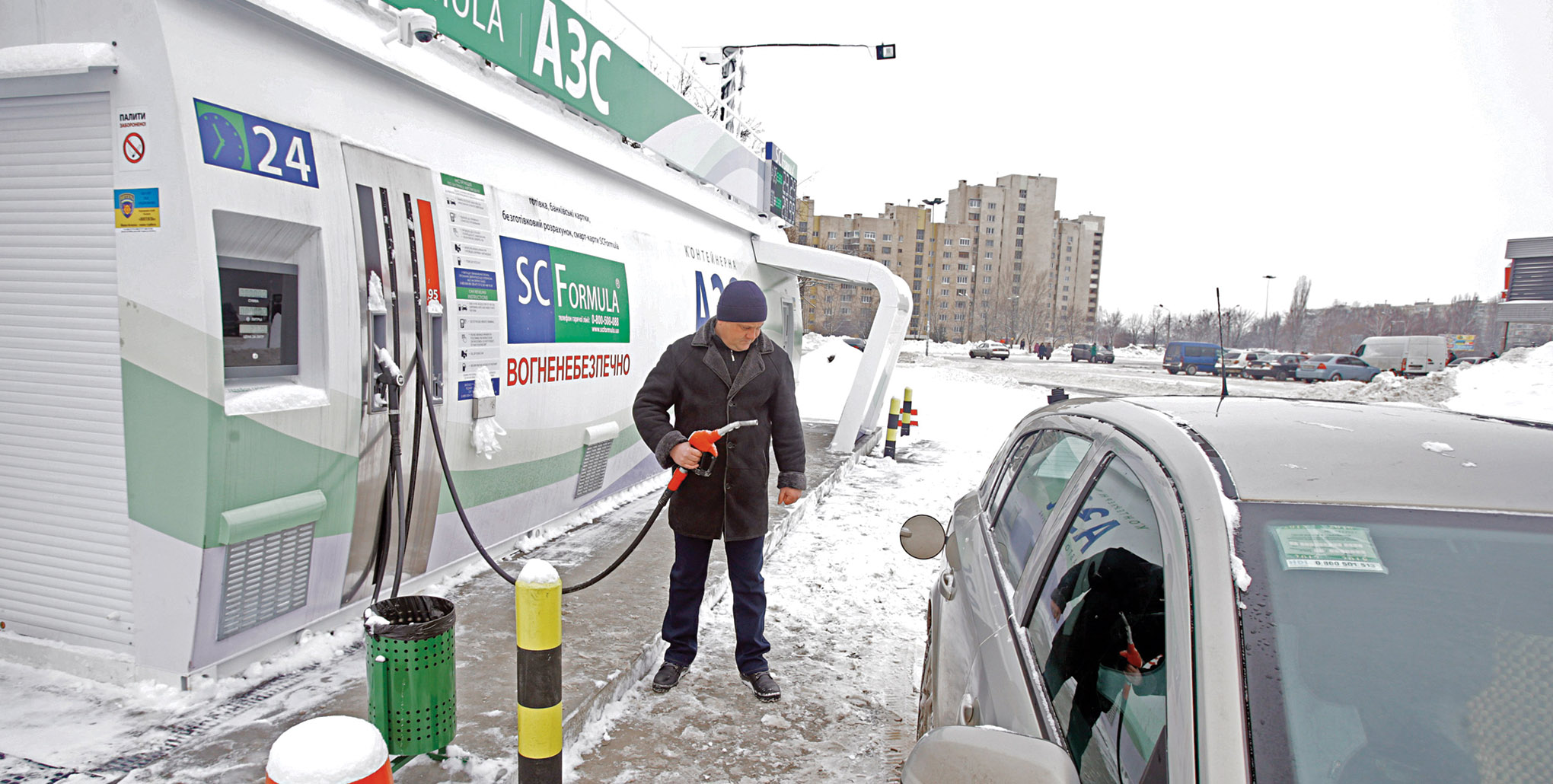 Праздник автомобилистам: в Украине на выходные упали цены на топливо