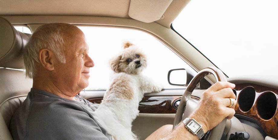 Чоловік додумався, як схитрувати, щоб менше платити на заправках