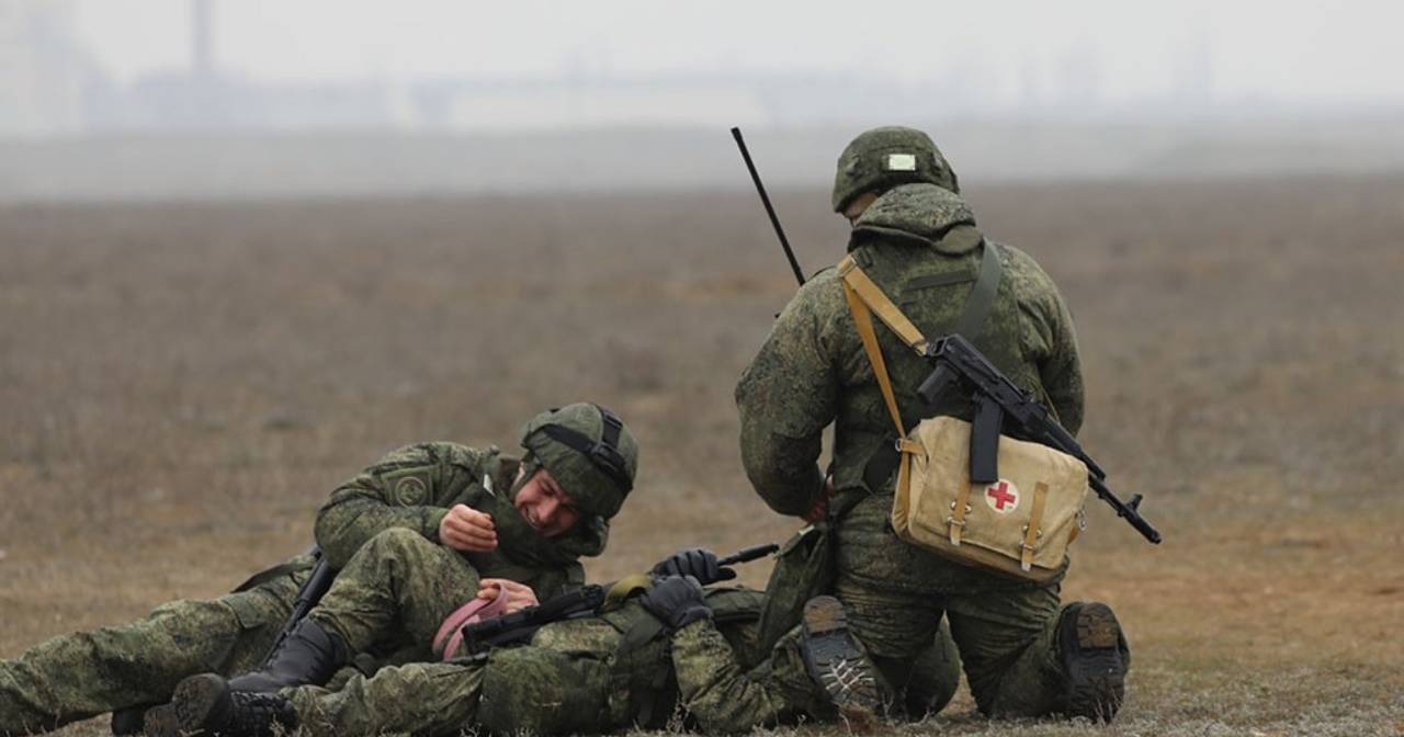 РФ заборонила відпустки офіцерам на півдні: готуються до активізації боїв, — Волошин