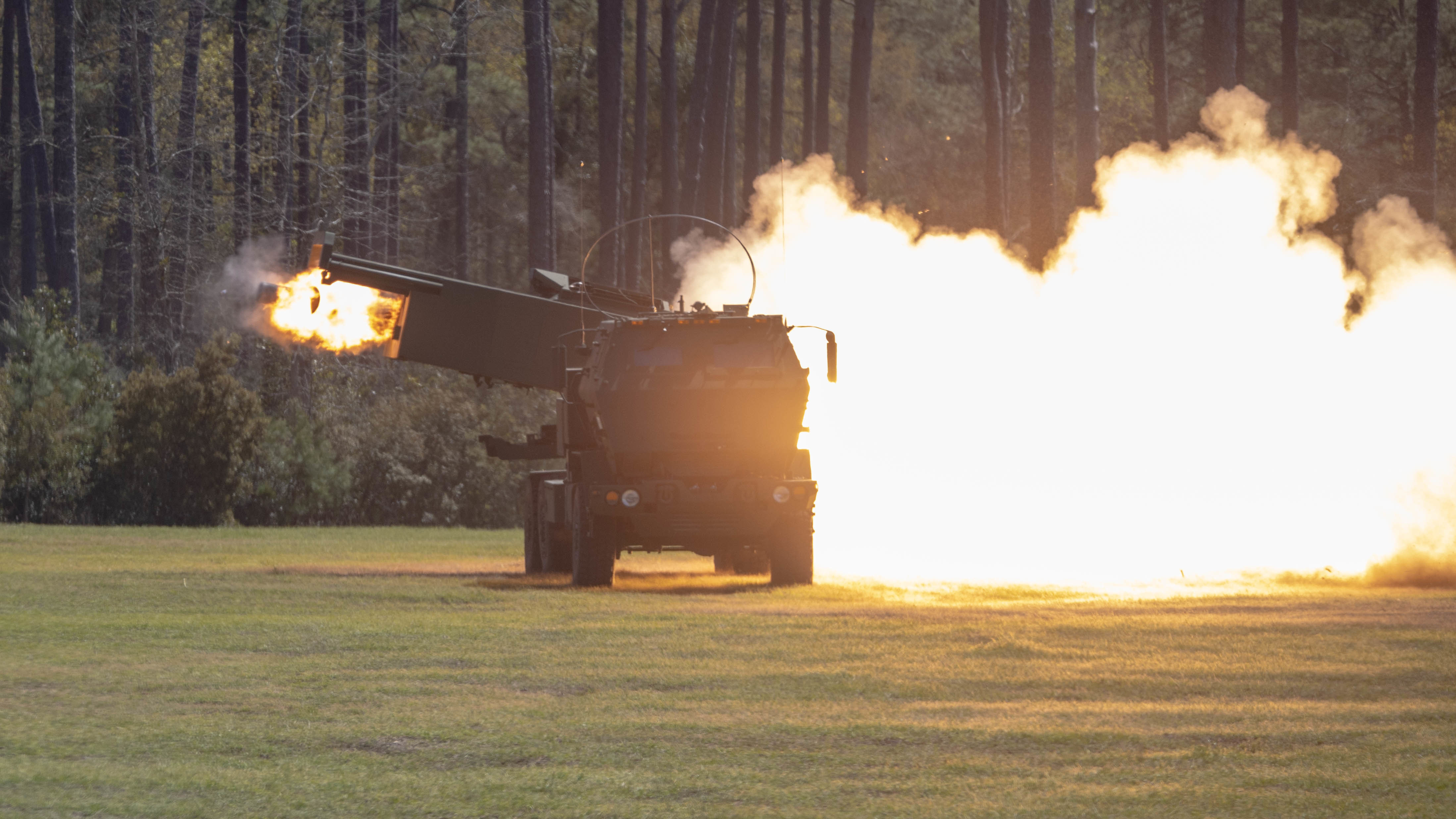 ВСУ ударили из HIMARS по новому штабу российских десантников в Бахмуте: погибли 8 офицеров