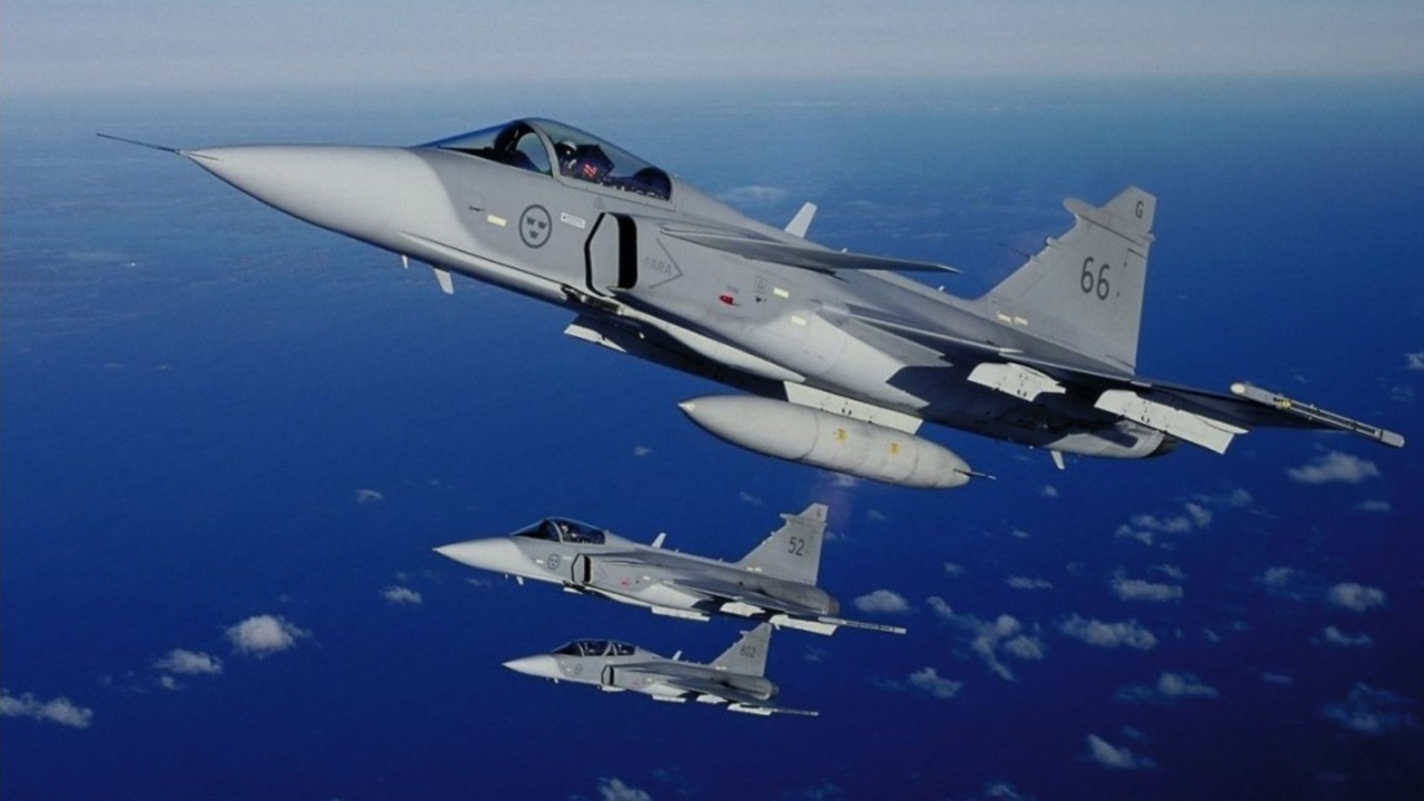 Швеція готується передати Україні багатоцільові винищувачі Gripen, — ЗМІ