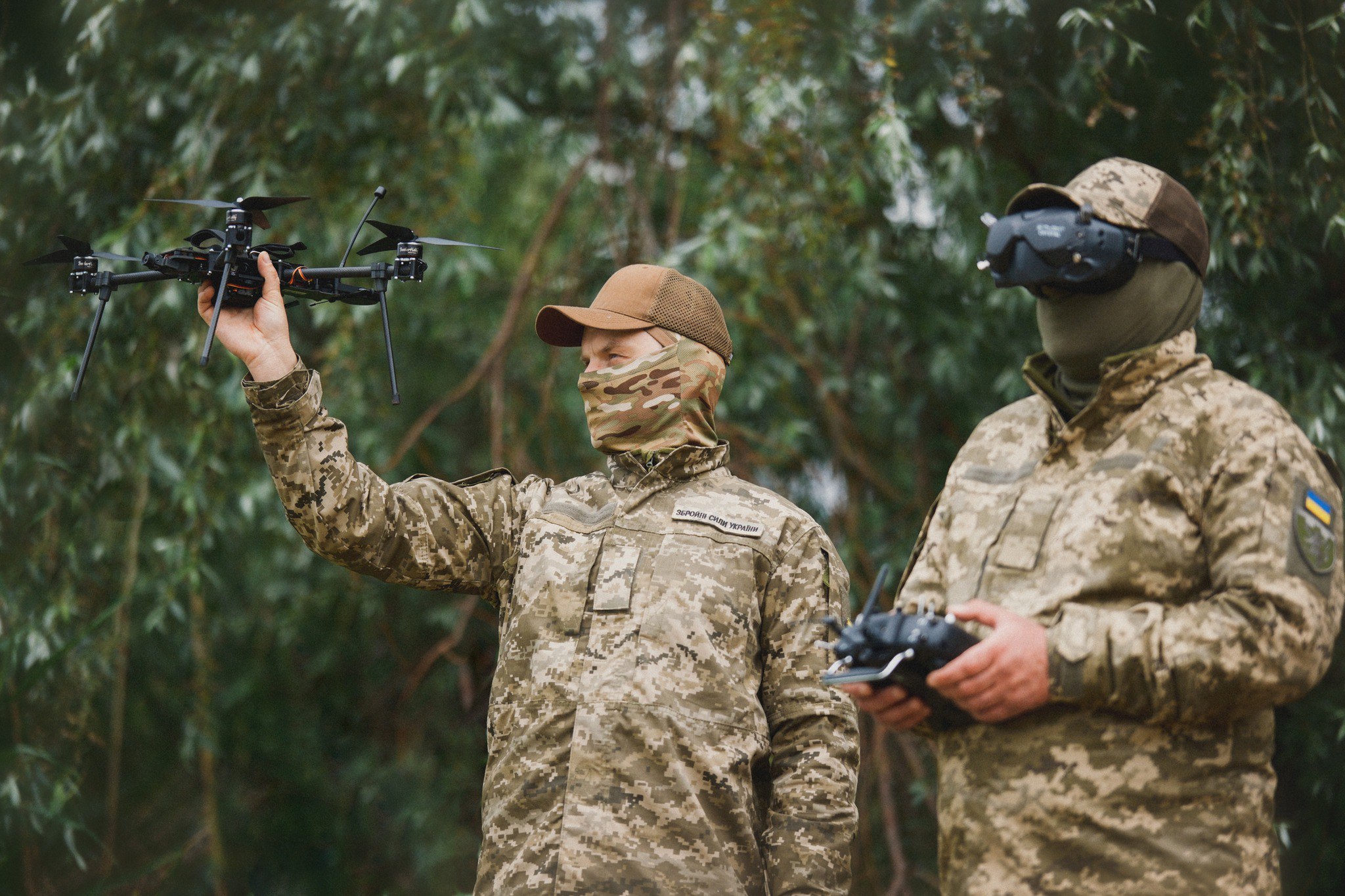 Оставили без воды и боеприпасов: FPV-дроны ВСУ вывели из строя технику  оккупантов (видео)