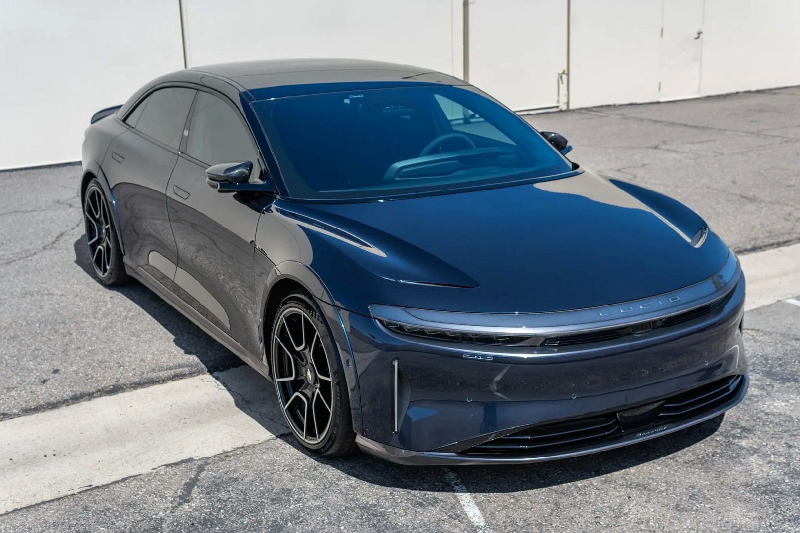 Новітній американський електрокар втратив майже $100 000 у вартості після 5300 км пробігу