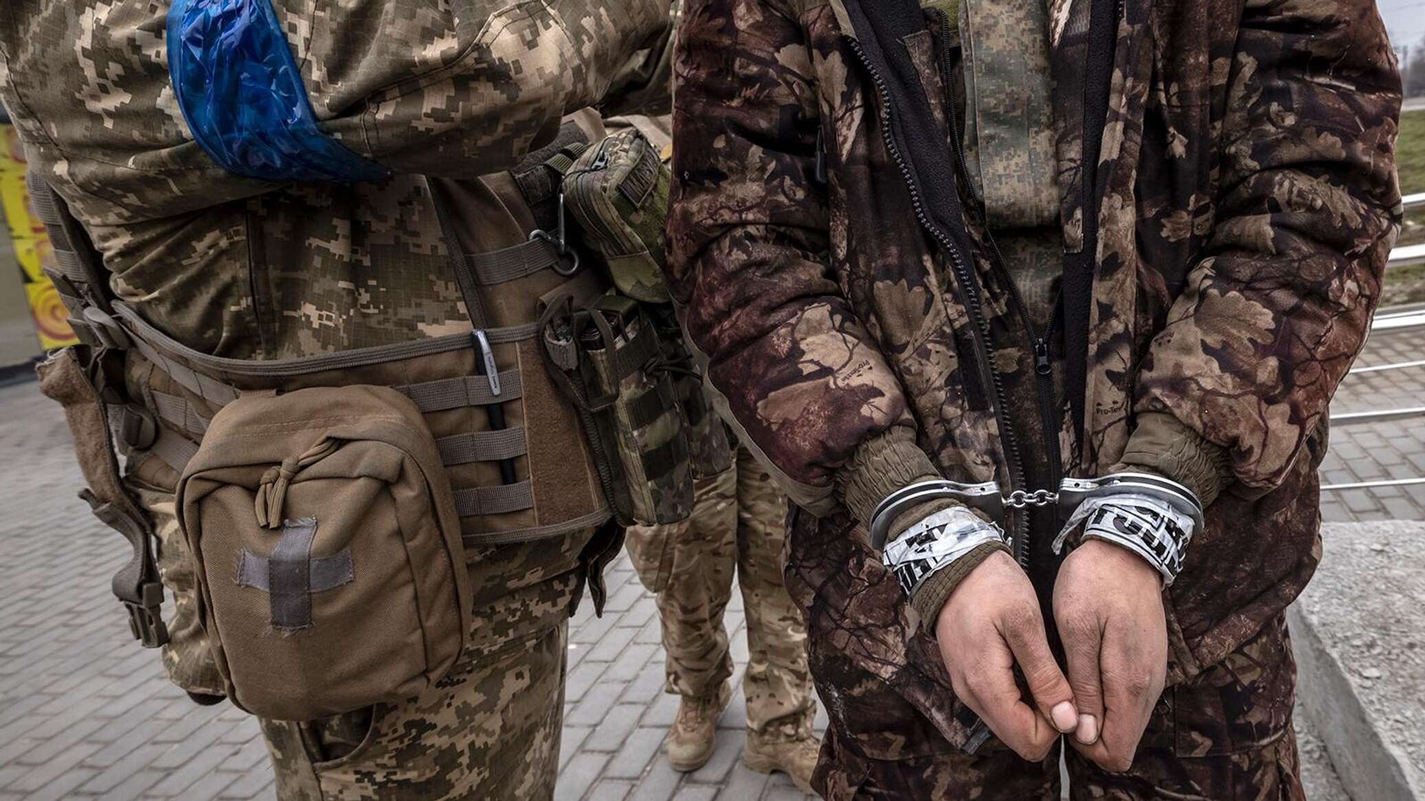 Фото пленных российских солдат на украине
