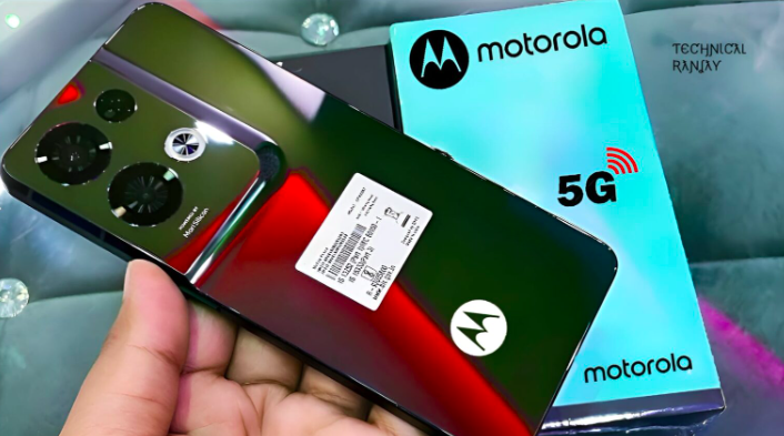 Motorola показала новый смартфон с камерой 200 Мп и мощным аккумулятором 6300 мАч