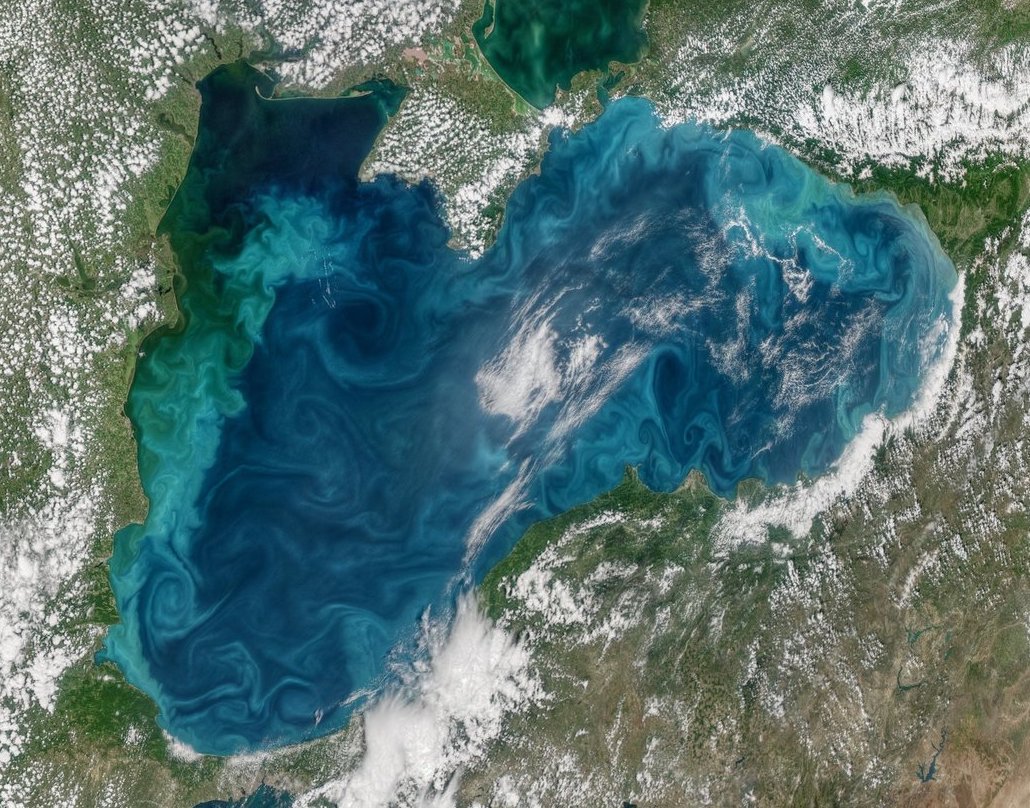 Черное море с космоса (55 фото)