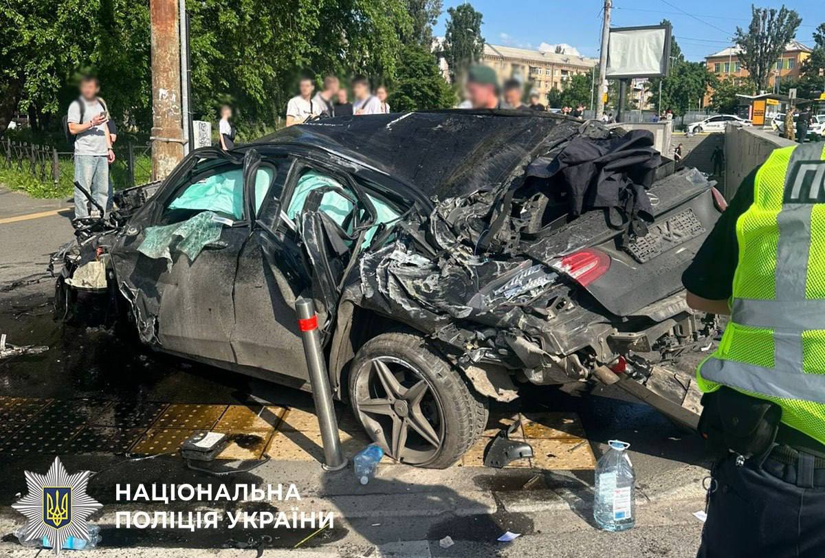 Смертельна аварія на Чоколівському бульварі: водія Mercedes затримали