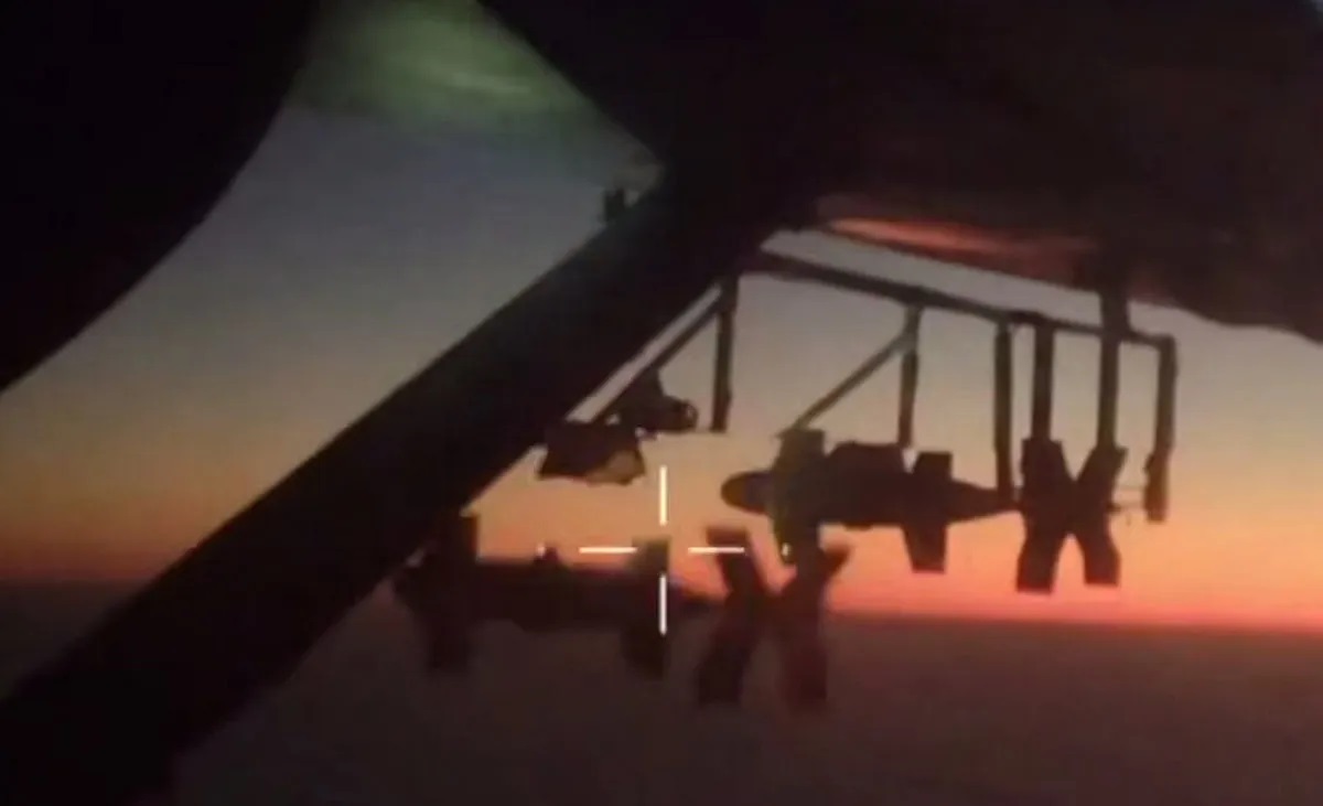 P1-SUN тепер запускають з літака Ан-28: ЗСУ показали атаку на російські 