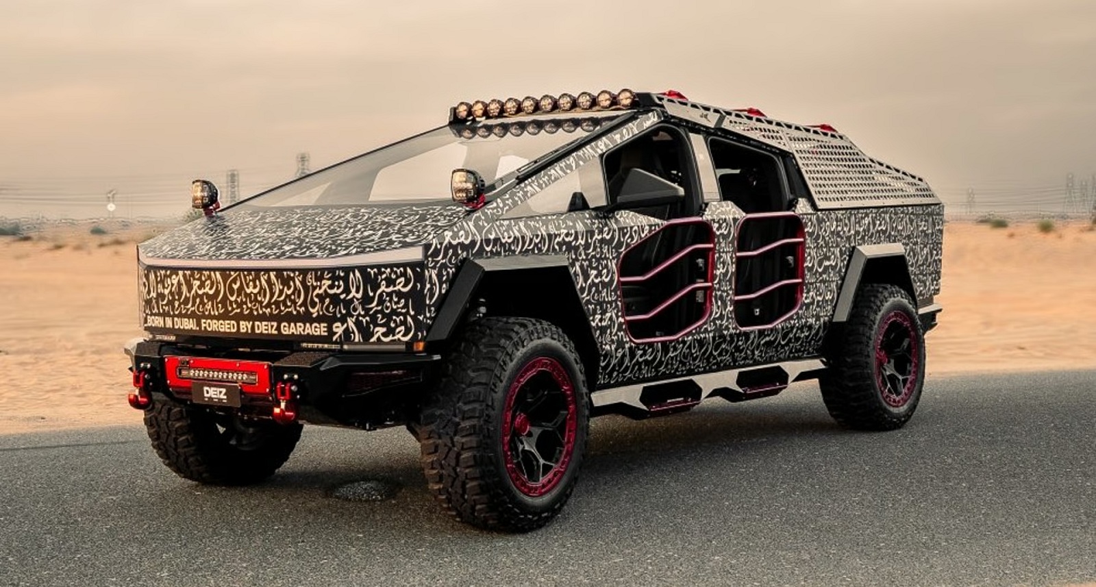 Пікап Tesla Cybertruck отримав екстремальну версію без дверей для найсуворіших умов (фото)