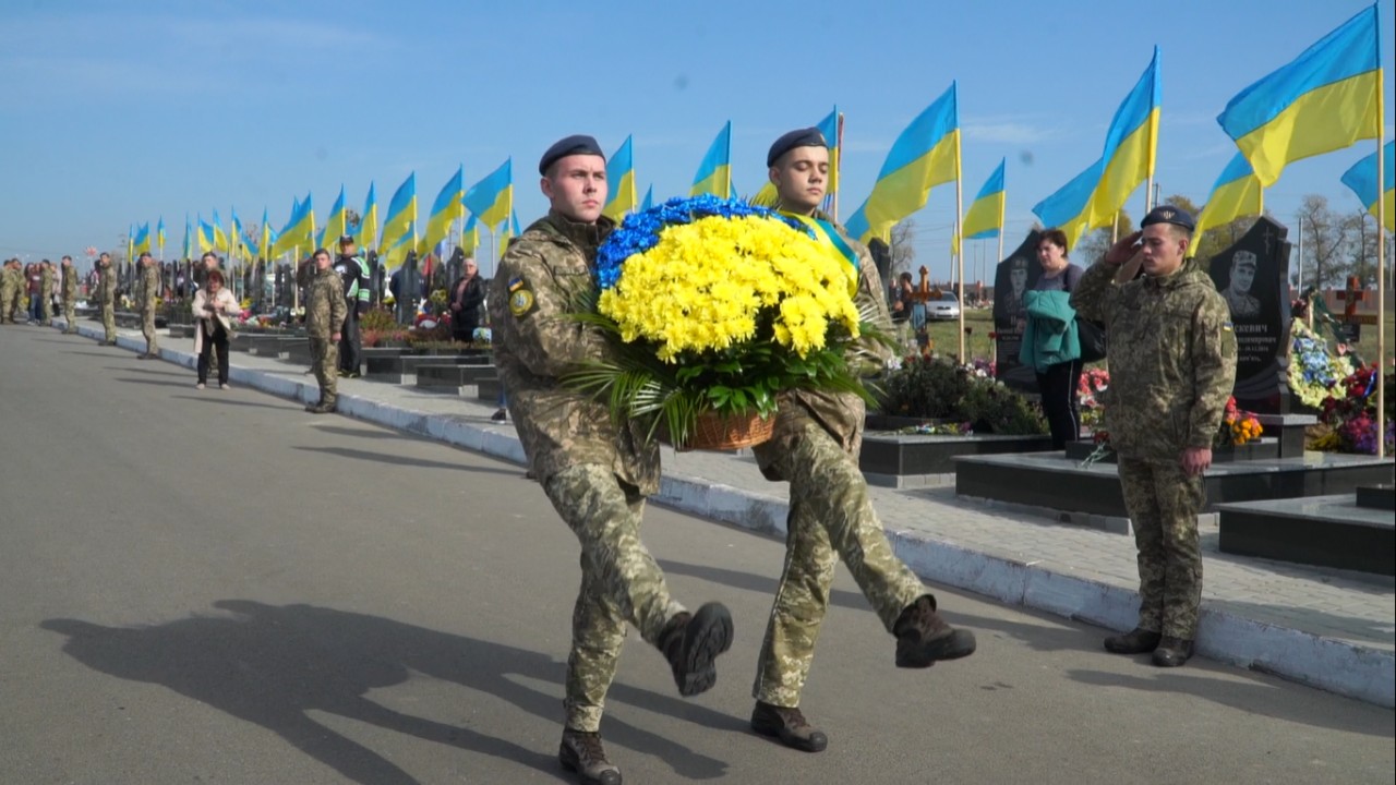 15 млн гривен семьям погибших