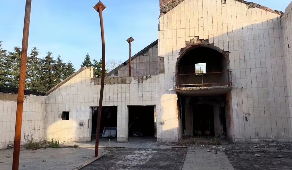 Блогер відвідав покинуте село-привид у Німеччині: його очікувало неймовірне відкриття (відео)