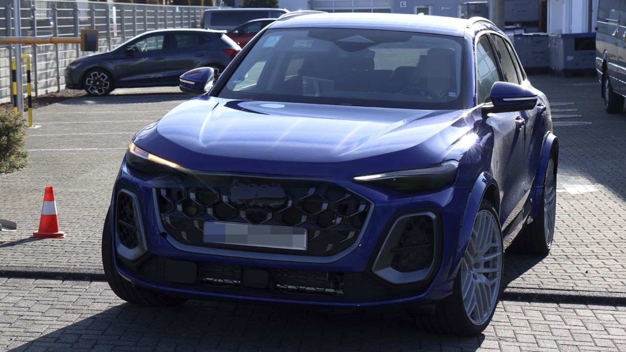 Audi готує надпотужний заряджений кросовер на 640 сил: перші фото