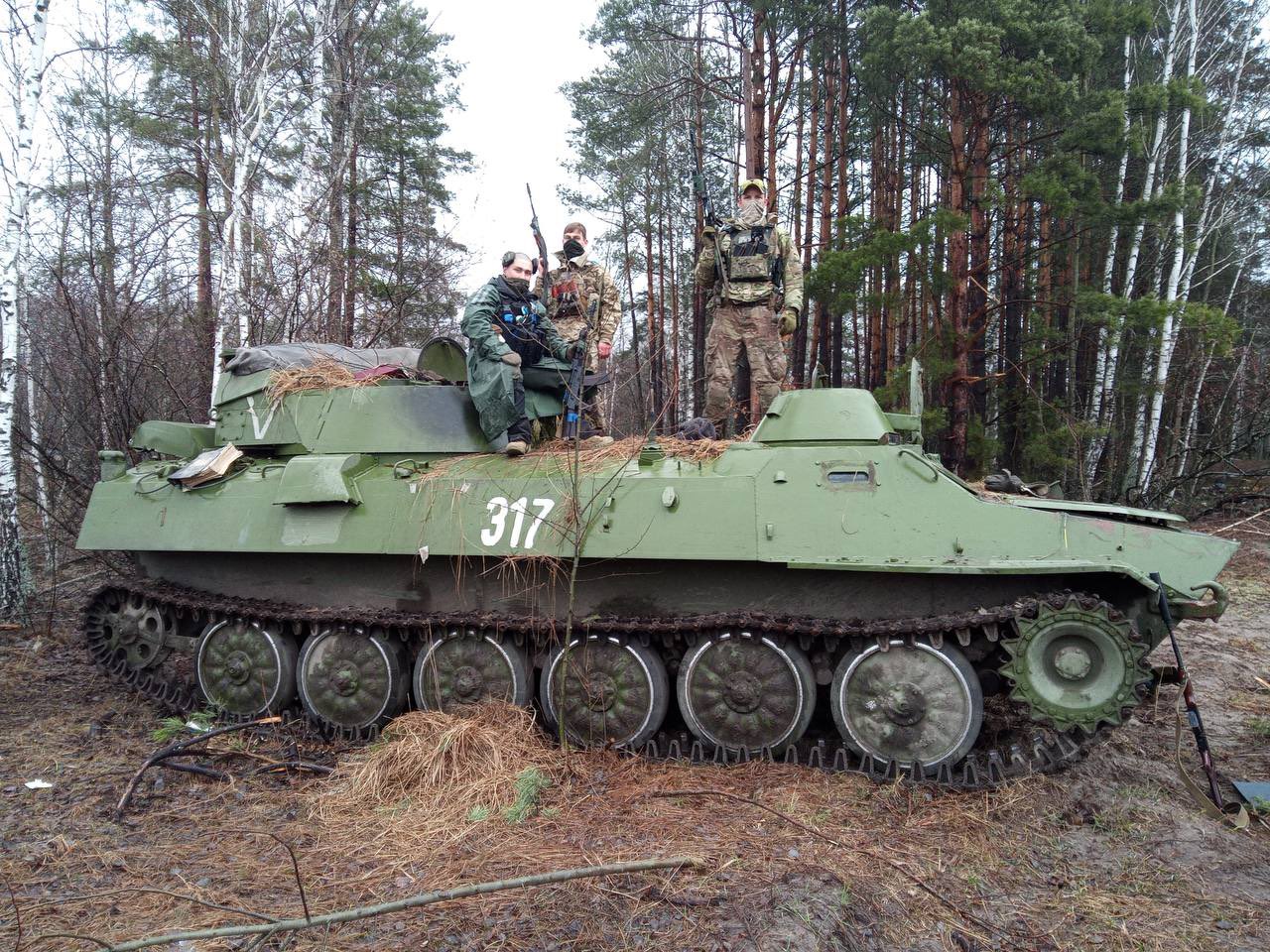 У ВСУ новый трофей: российская станция разведки СНАР-10М1 (фото ...