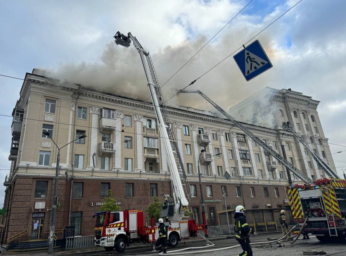 Обстрел Украины 19 апреля — ВС РФ массированно атаковали Днепр — фото, видео