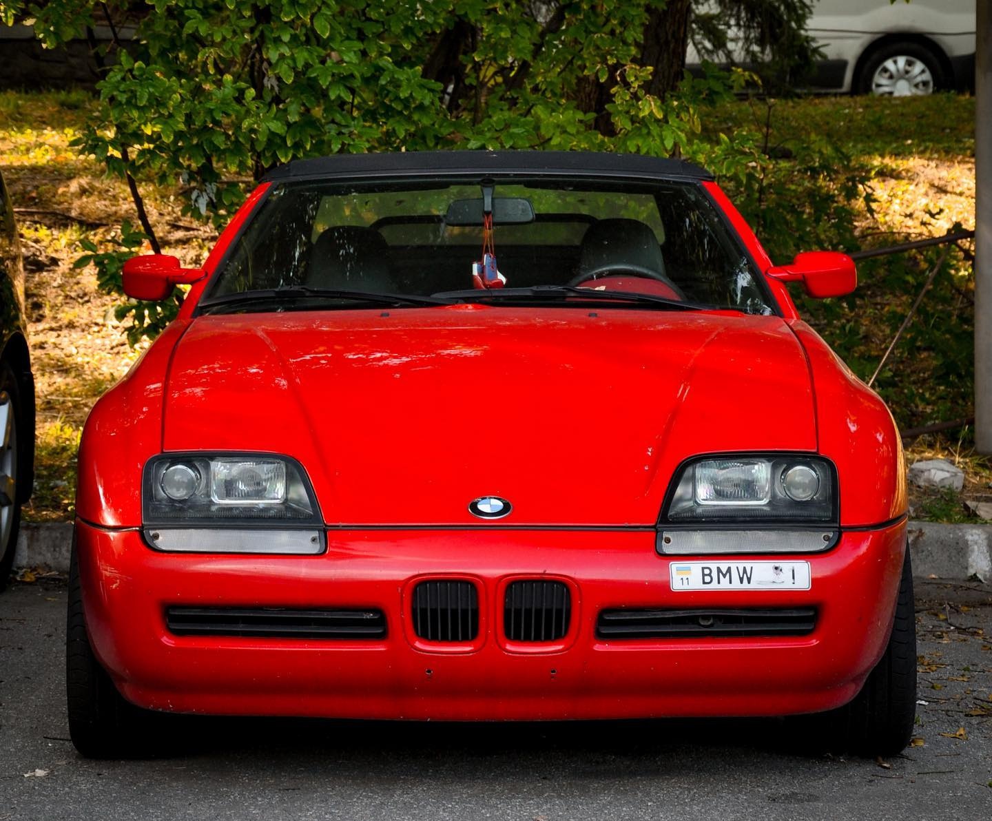 Спорткар BMW Z1 заметили в Киеве