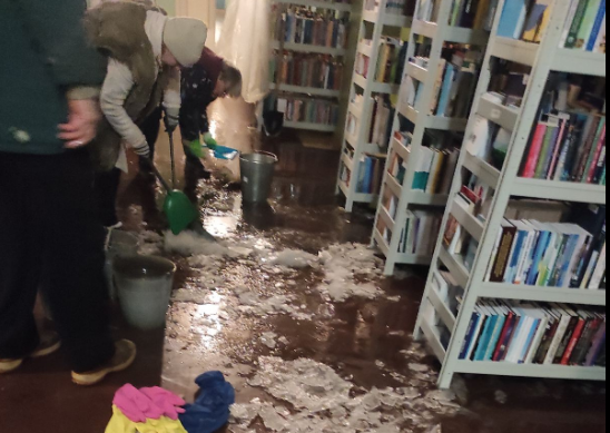 У Києві обстрілами РФ пошкоджено Книжкову палату: під загрозою втрати 15 мільйонів книжок